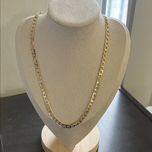 Elegant Gold Chain Necklace,